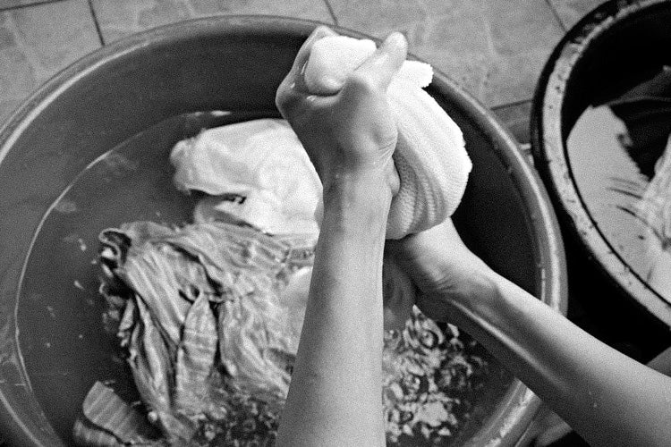 how-to-wash-merino-wool-clothes-hand-washing-in-5-simple-steps-intact